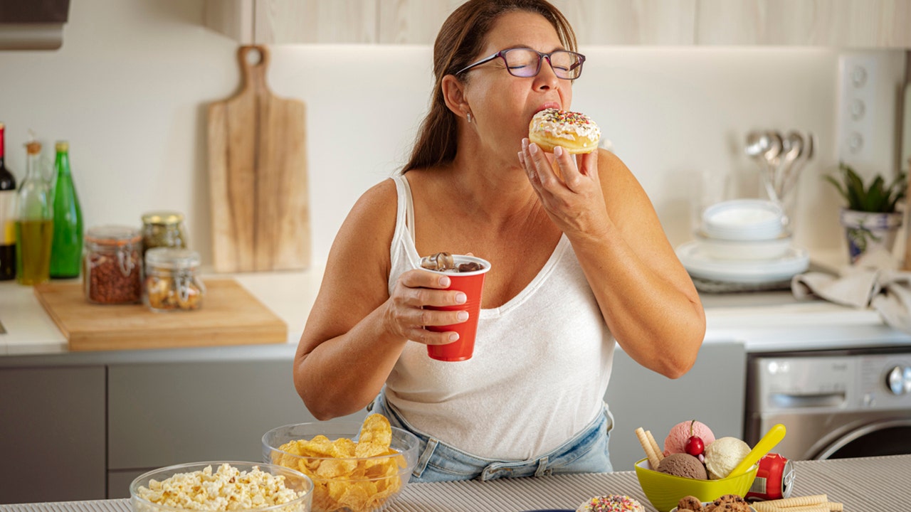 Why do I have a hard time controlling my consumption of unhealthy foods?