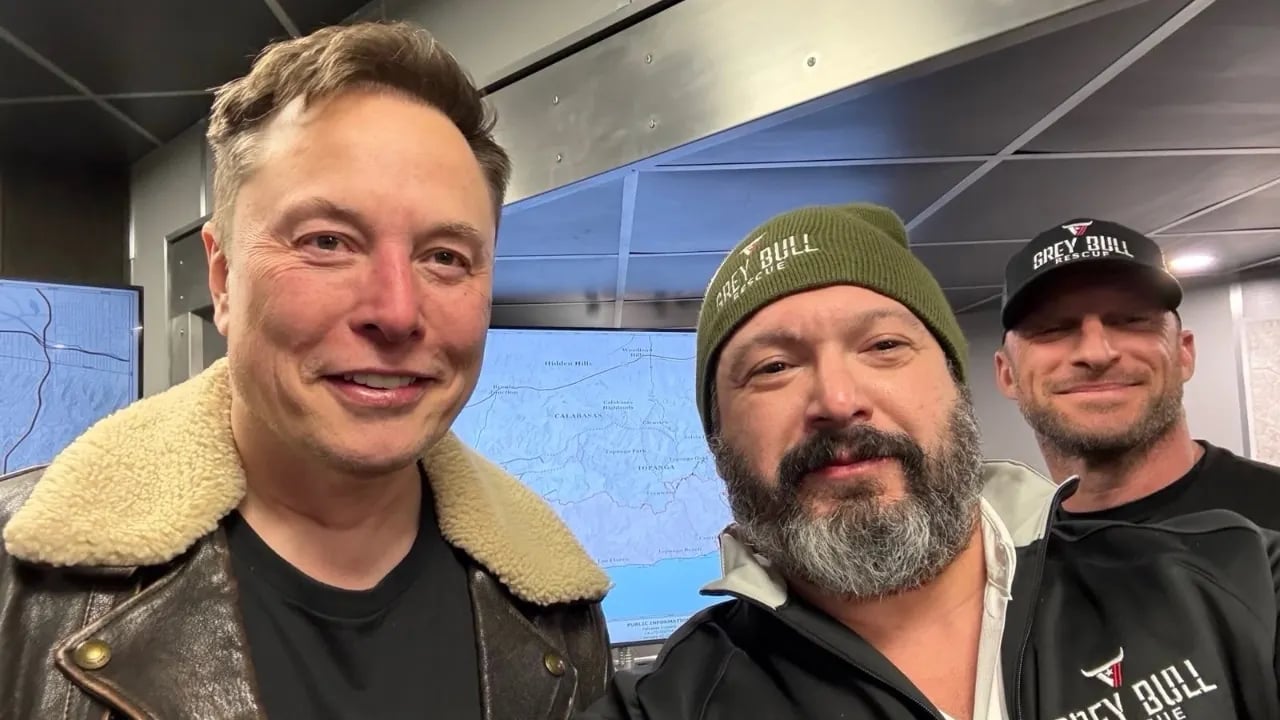 Elon Musk personally delivers Starlink satellites to California first responders in the midst of the Los Angeles wildfires.