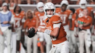 Arch Manning impresses Texas coach after taking over for injured Quinn Ewers: "I'm really proud"