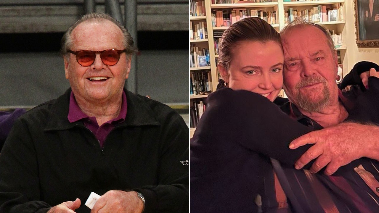 Jack Nicholson appears in a new photo with his daughter after a year of absence.