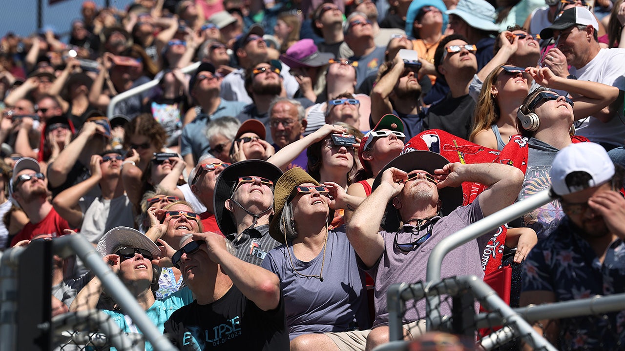 Following the solar eclipse, there was a surge in eye injuries ...