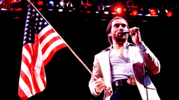 Lee Greenwood believes that a conservative revival is occurring in America, as he states, "The pendulum has swung."