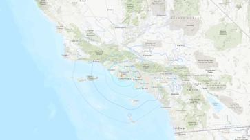 During rush hour, Los Angeles experiences an earthquake.