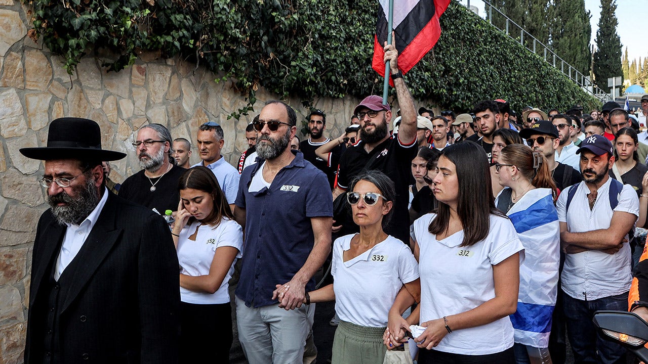 During an emotional eulogy, Israeli President Herzog expresses regret to the family of the slain American hostage Hersh Goldberg-Polin.