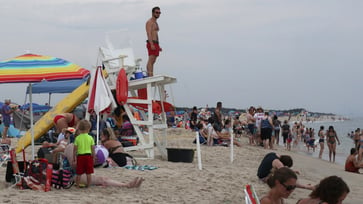 NJ police scrutinize parents' absence during family-friendly vacation hot spots' disruption by young mobs.