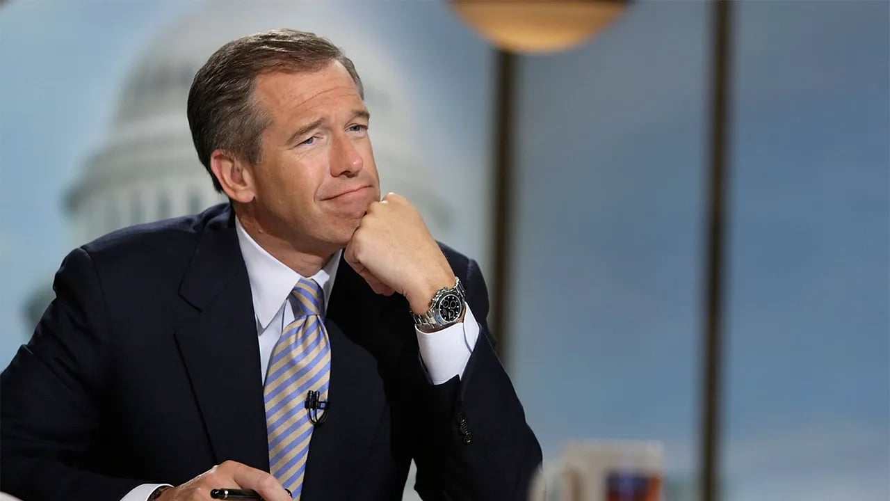 Brian Williams, a former NBC anchor, criticizes other journalists for not accurately portraying Biden's struggles.