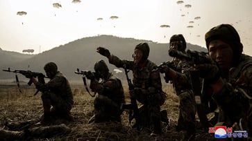 The US predicts that 8,000 North Korean soldiers will commence combat operations against Ukraine in the near future.