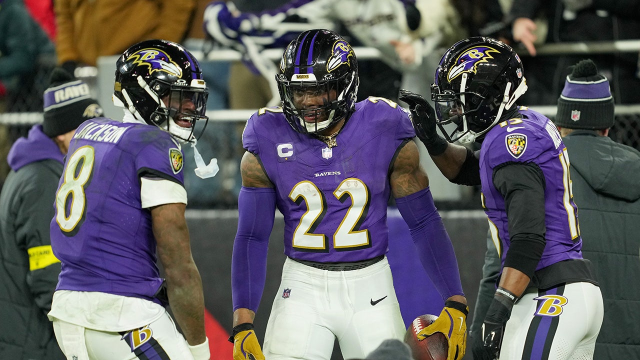 In the NFL playoffs, the Ravens defeated the Steelers with Derrick Henry leading the charge.