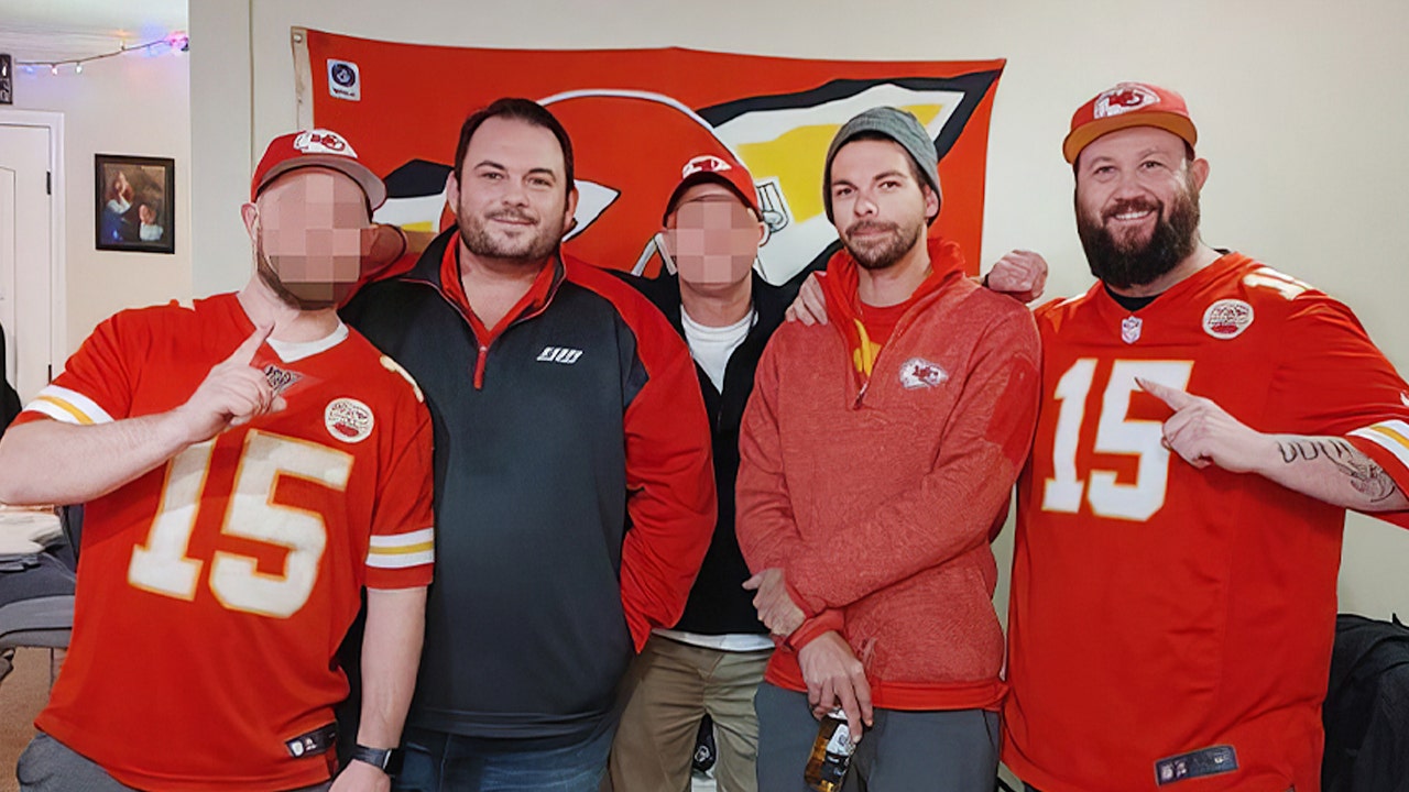 Former homicide detective believes criminal charges may still be possible in the deaths of Kansas City Chiefs' fans.