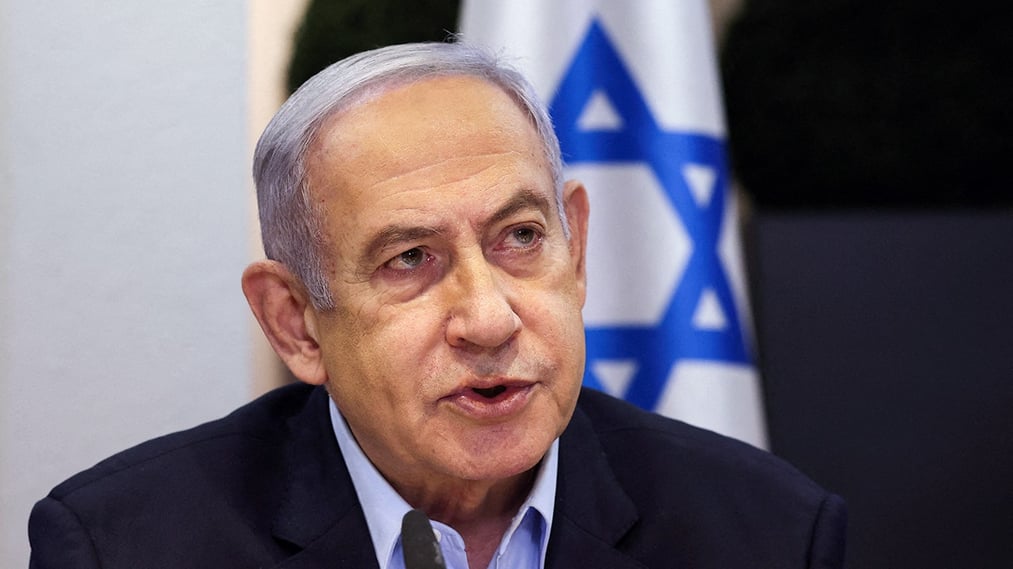 Netanyahu states that the cease-fire will not commence until Israel obtains a list of prisoners to be released.