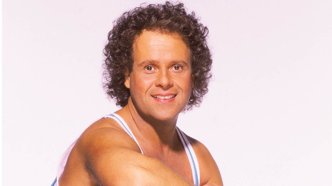 In the weeks leading up to his death, Richard Simmons only noticed "vibrant rainbows."