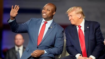 Trump's 'all in' to aid GOP in maintaining majority in 2026 midterms, reveals Tim Scott.