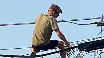 Texas police warn that thieves are stealing copper from power lines in broad daylight, and they will stop at nothing to get their hands on it.