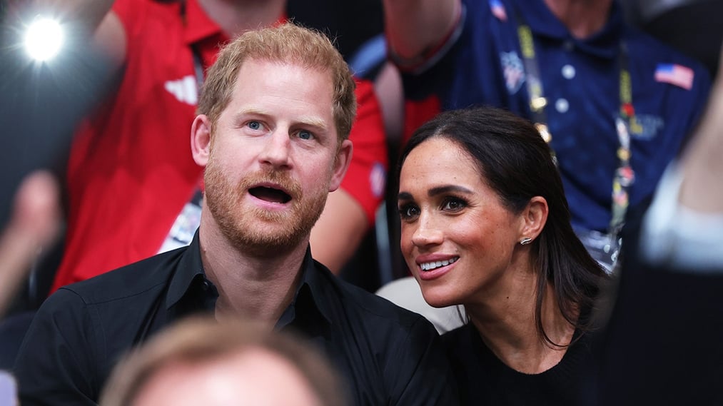 Despite the olive branch, Prince Harry and Meghan Markle are still not welcomed back by the royals, according to an expert.