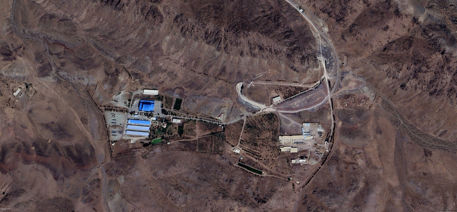 An anti-regime group revealed a secret Iranian missile storage site, increasing regional tensions.