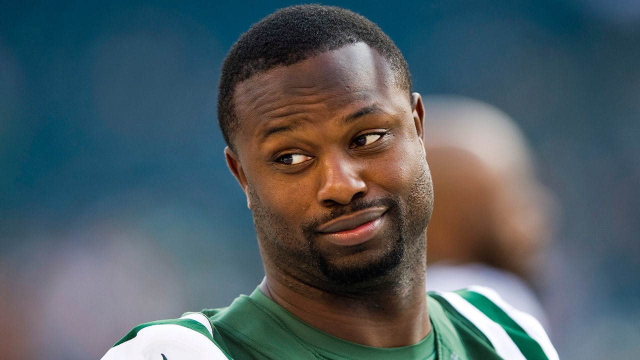 Bart Scott, a former NFL player, shares his reasons for retiring from the league: "I started seeing spots and lights."