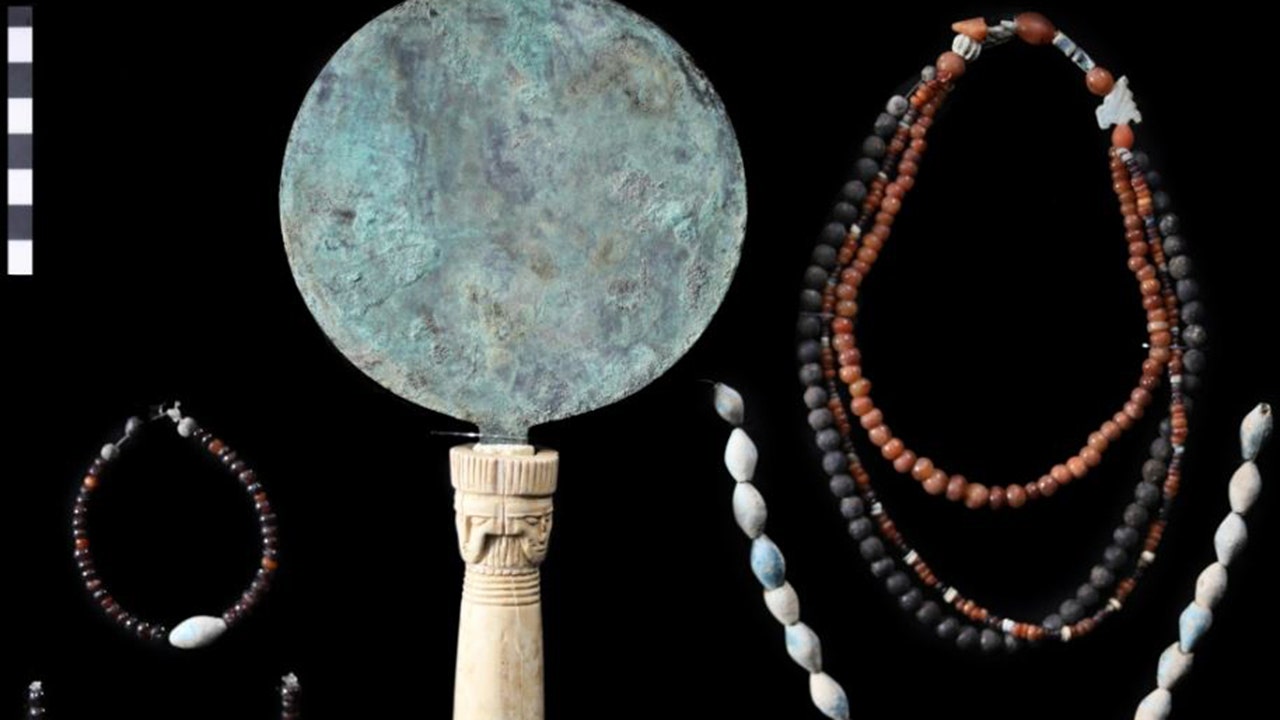 An archaeological team from the United States and Egypt unearthed a 4,000-year-old tomb near Luxor, containing jewelry and other artifacts.