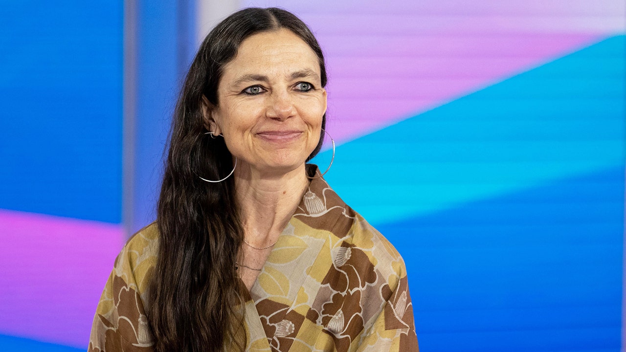 Justine Bateman, star of 'Family Ties,' claims that Trump's election lifted the oppressive atmosphere surrounding free speech.