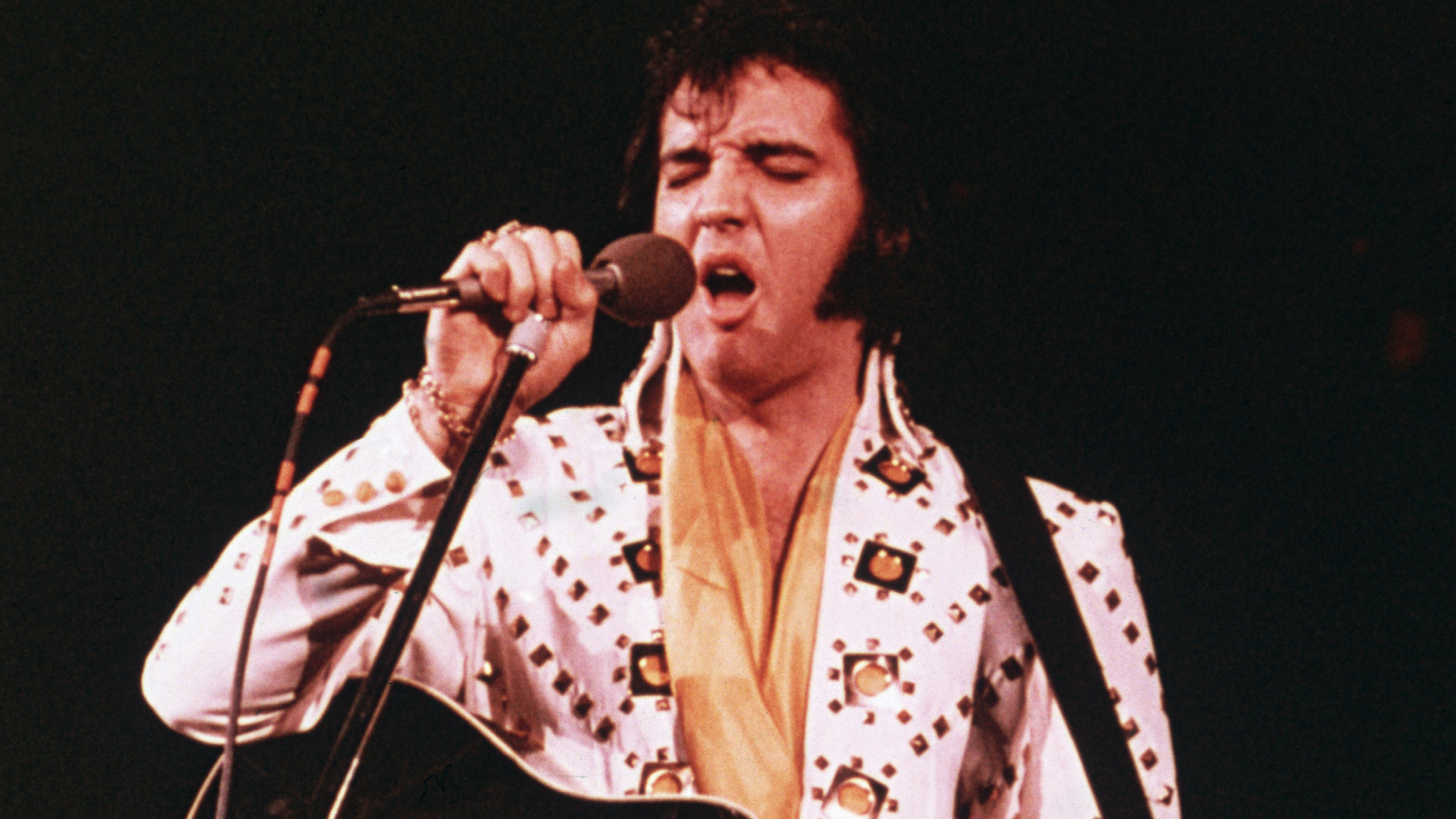 Elvis Presley to make a comeback as an AI hologram in London.