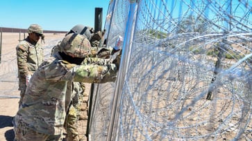 Is the use of razor wire by Texas effective in securing the border?