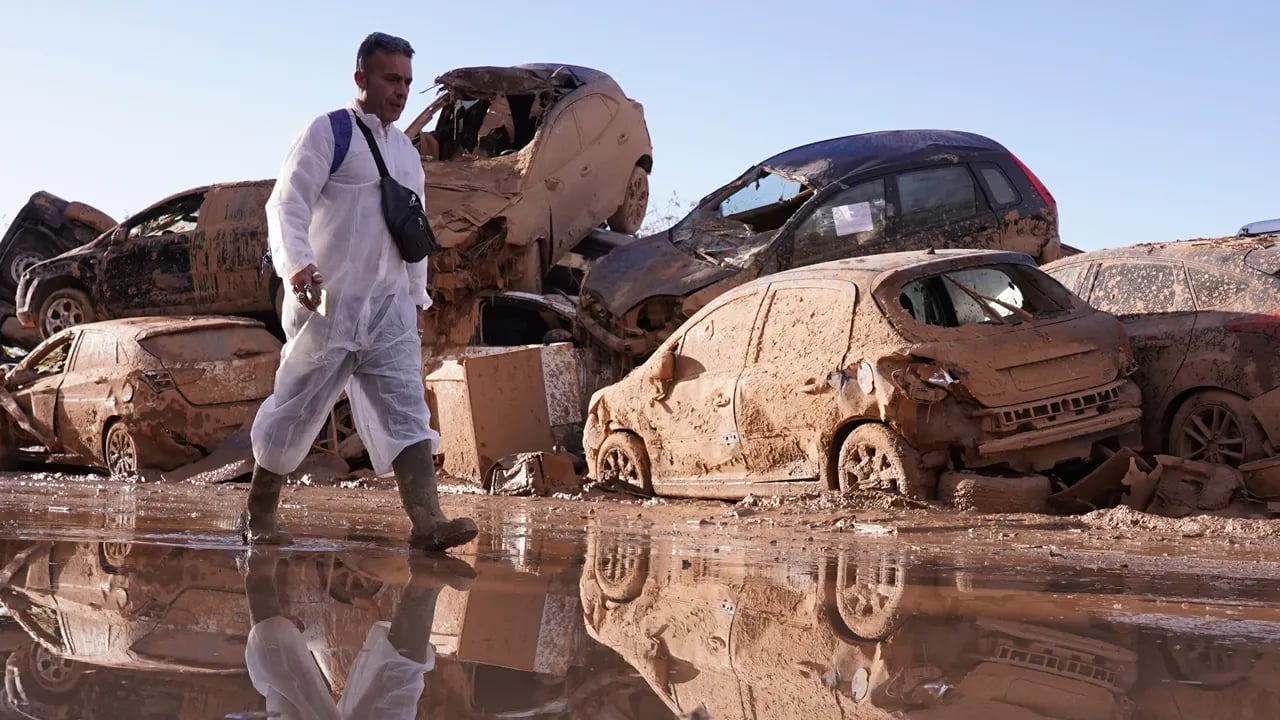 New storm hits Spain just weeks after deadly floods.