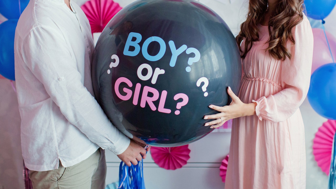 A mom-to-be accidentally ruins her own gender reveal party after her dad's girlfriend insists on it.