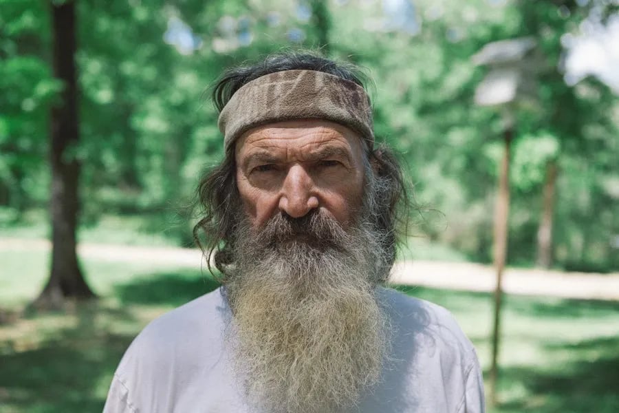 Phil Robertson, a star from the television show 'Duck Dynasty,' has been diagnosed with Alzheimer's disease.