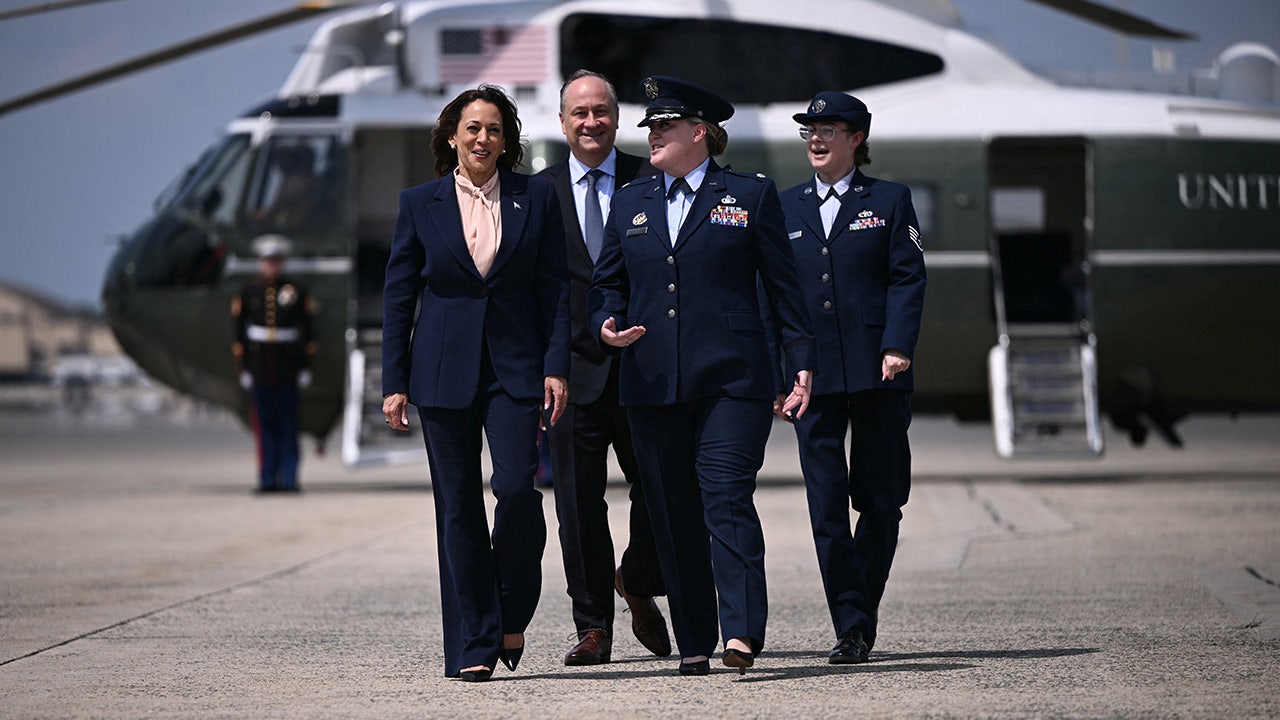 Biden's 2020 success inspires Harris to adopt a low-media approach in 2024 strategy.