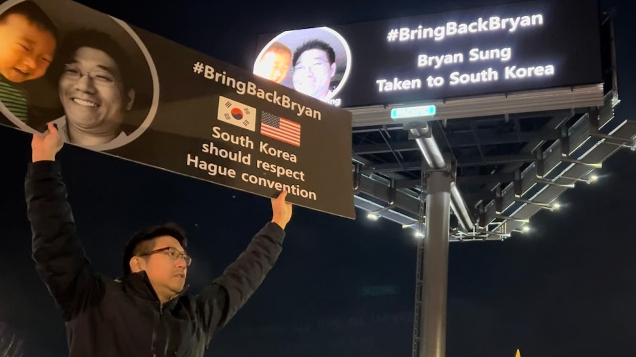 An American father battles to retrieve his abducted son from Korea.