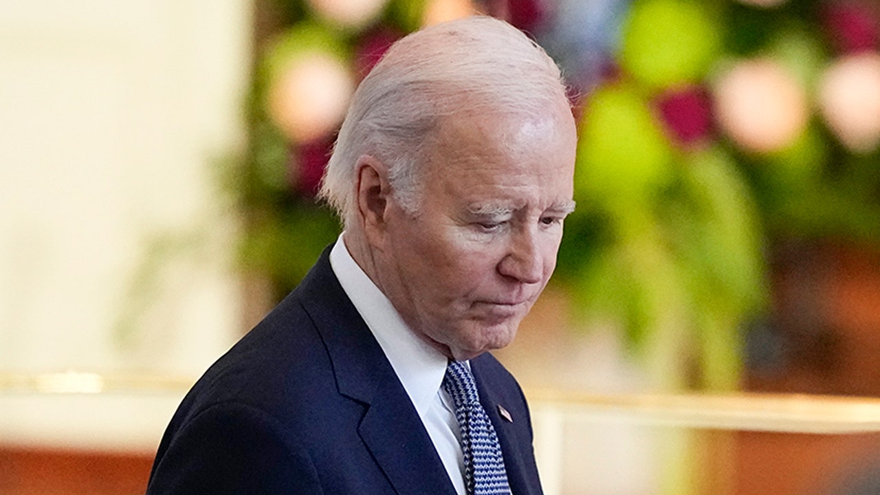 Jake Tapper of CNN concedes that the Hur report on Biden's memory was mostly accurate in hindsight.