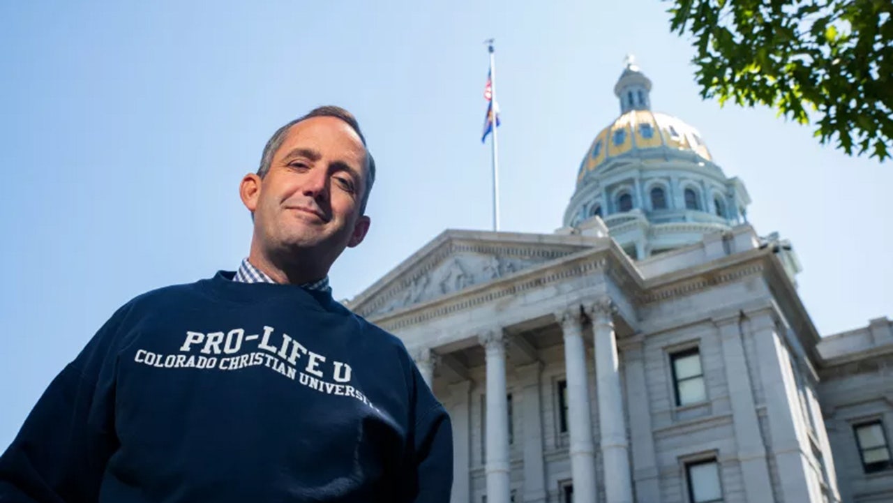 After radio host was removed from Capitol gallery for wearing pro-life shirt, 'political' clothing ban is lifted.