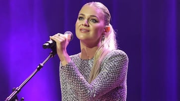 Kelsea Ballerini contemplated her music career after observing her hometown friends thriving in Knoxville.