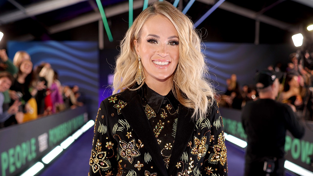 Carrie Underwood reveals her approach to judging on 'American Idol' will center on three essential qualities.