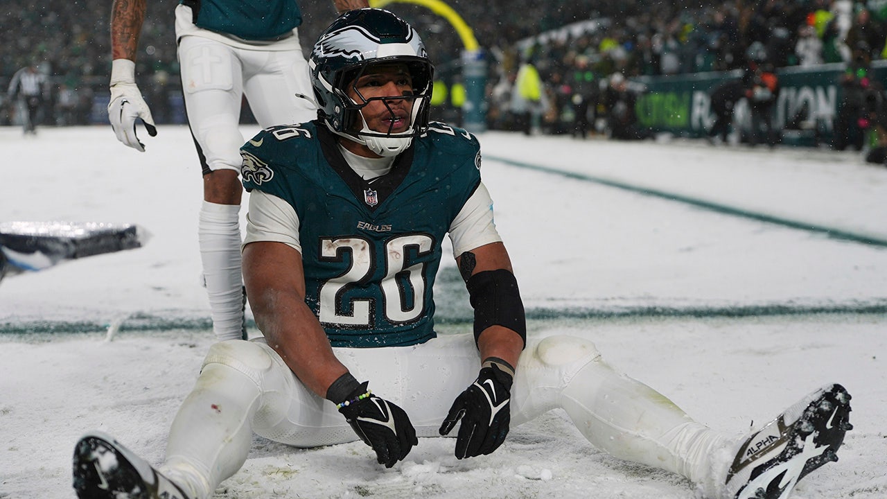 In the snow, Saquon Barkley shreds the Rams defense, propelling the Eagles to the NFC championship game.