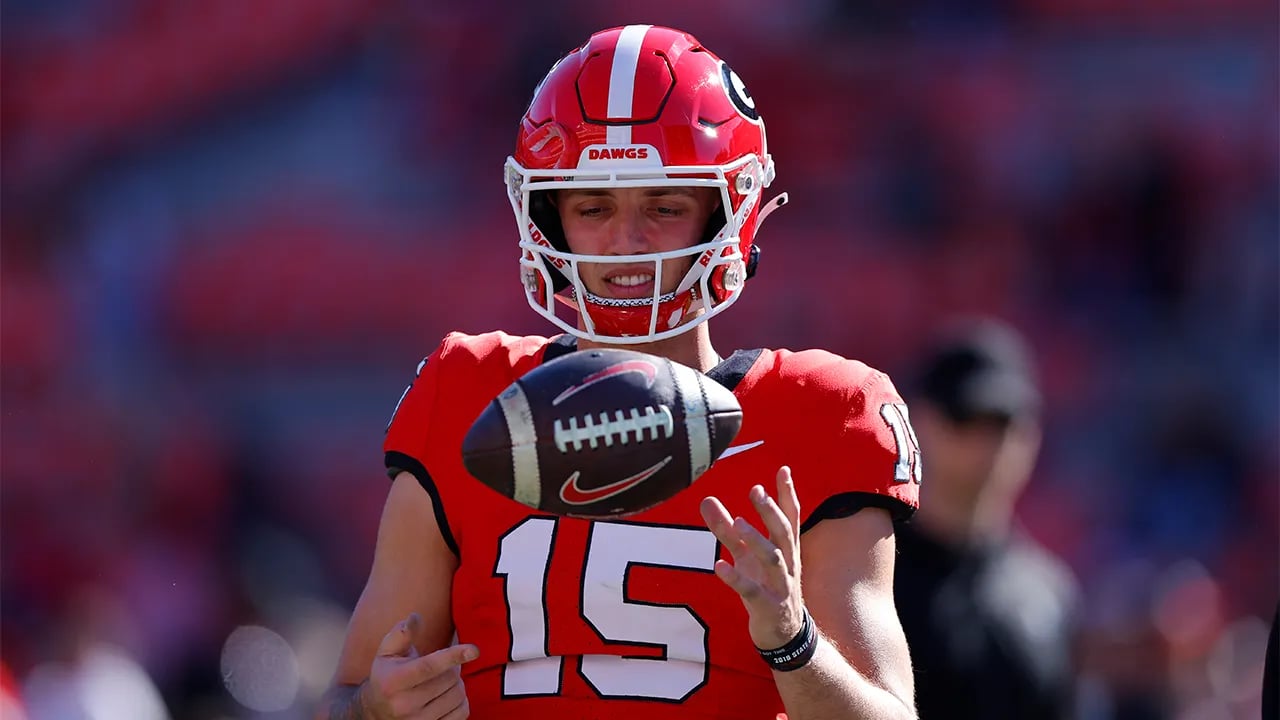 Report suggests that Carson Beck, a star player from Georgia, is considering exploring the transfer portal.