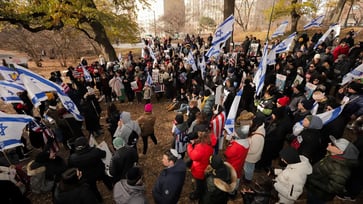 Central Park rally held by families of Israeli hostages; Families urge Biden, Trump to secure release of loved ones