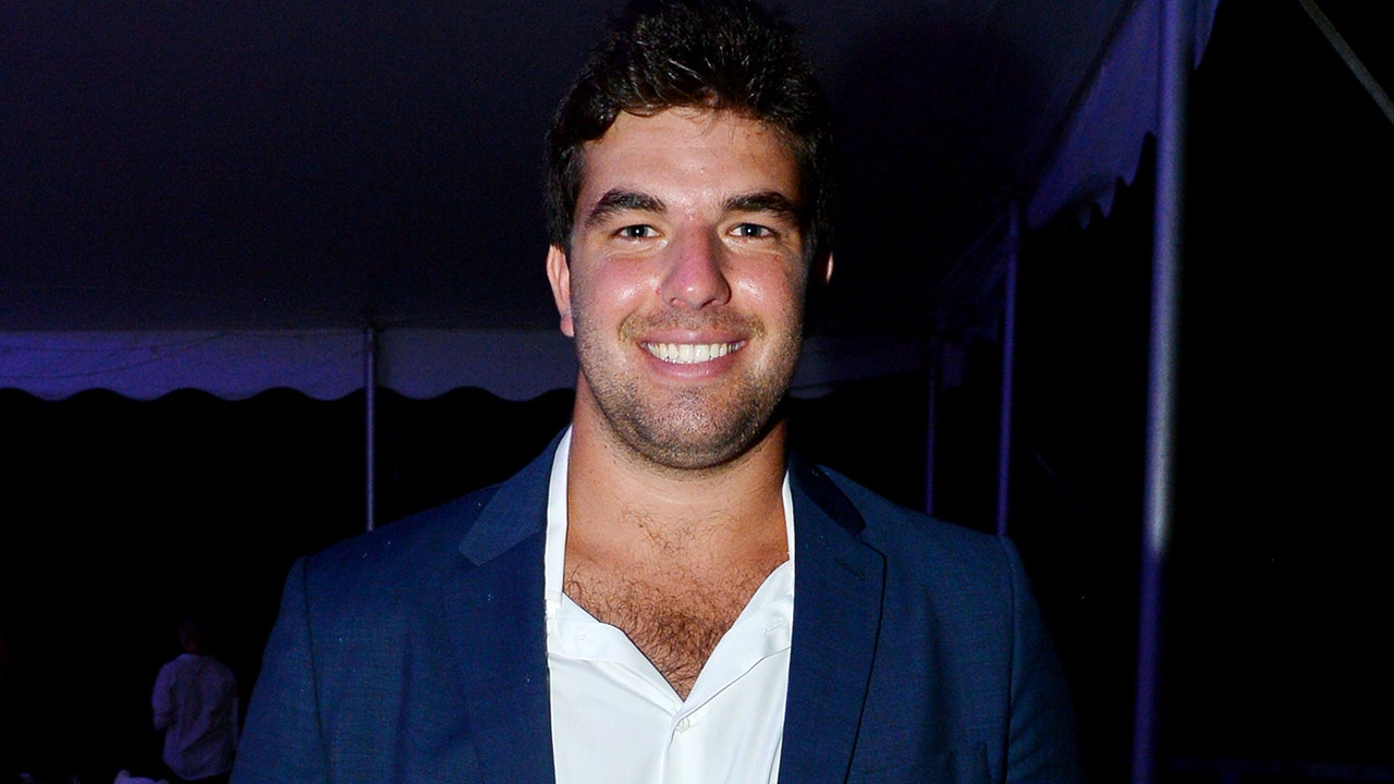 Fyre Festival fraudster returns, seeking $1M for music event tickets.