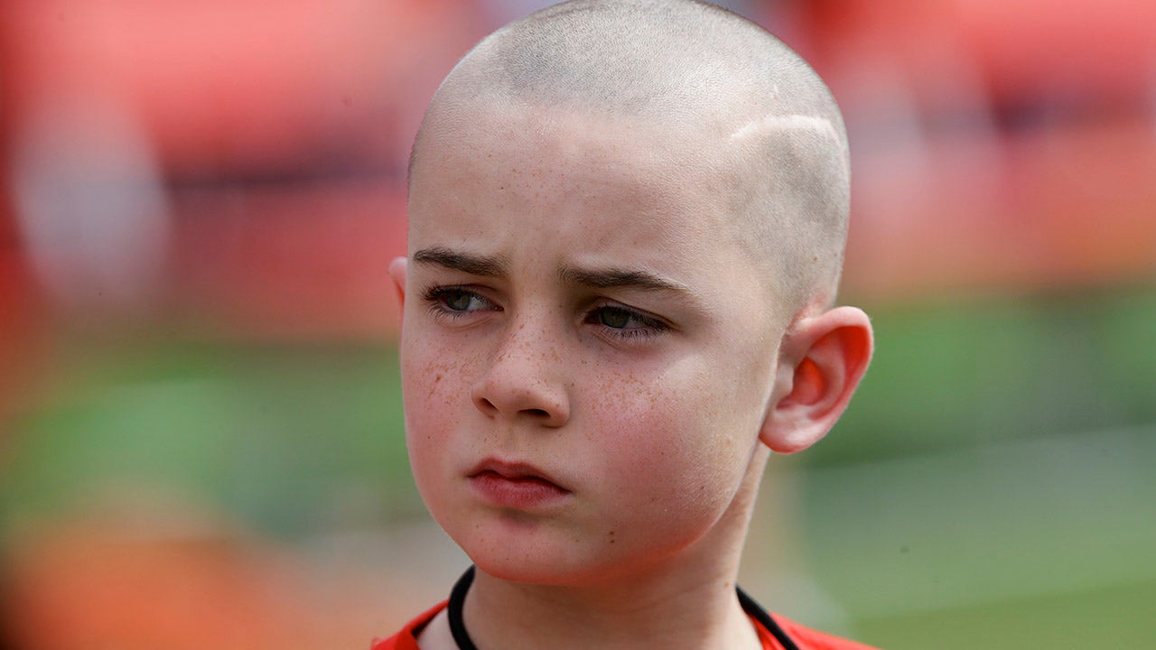 Nebraska superfan Jack Hoffman, who gained fame for his spring game touchdown, has passed away at the age of 19 after battling brain cancer.