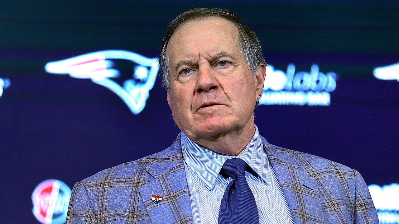 Boston radio host criticizes Bill Belichick after Patriots' victory over Bears: "He is such a jerk"