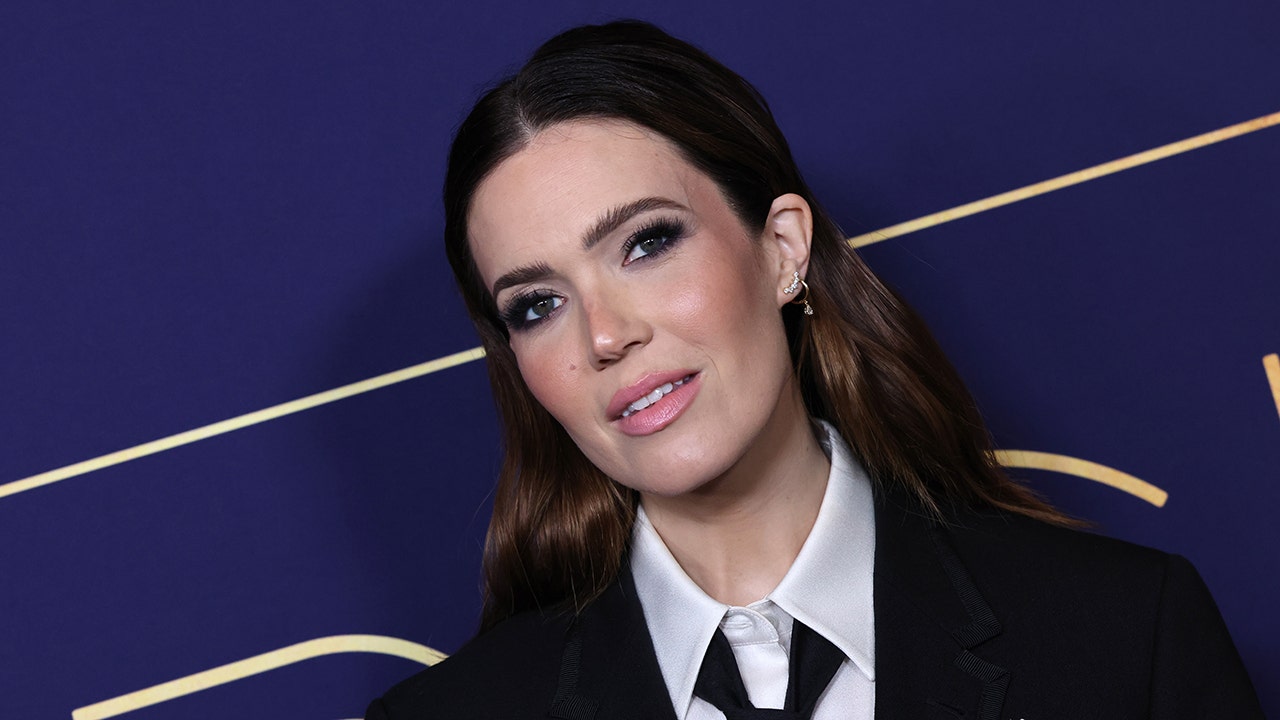 Mandy Moore confronts paparazzo during ninth month of pregnancy: "I'm on the brink of delivering"