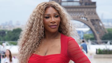 Serena Williams responds to skin-bleaching allegations.