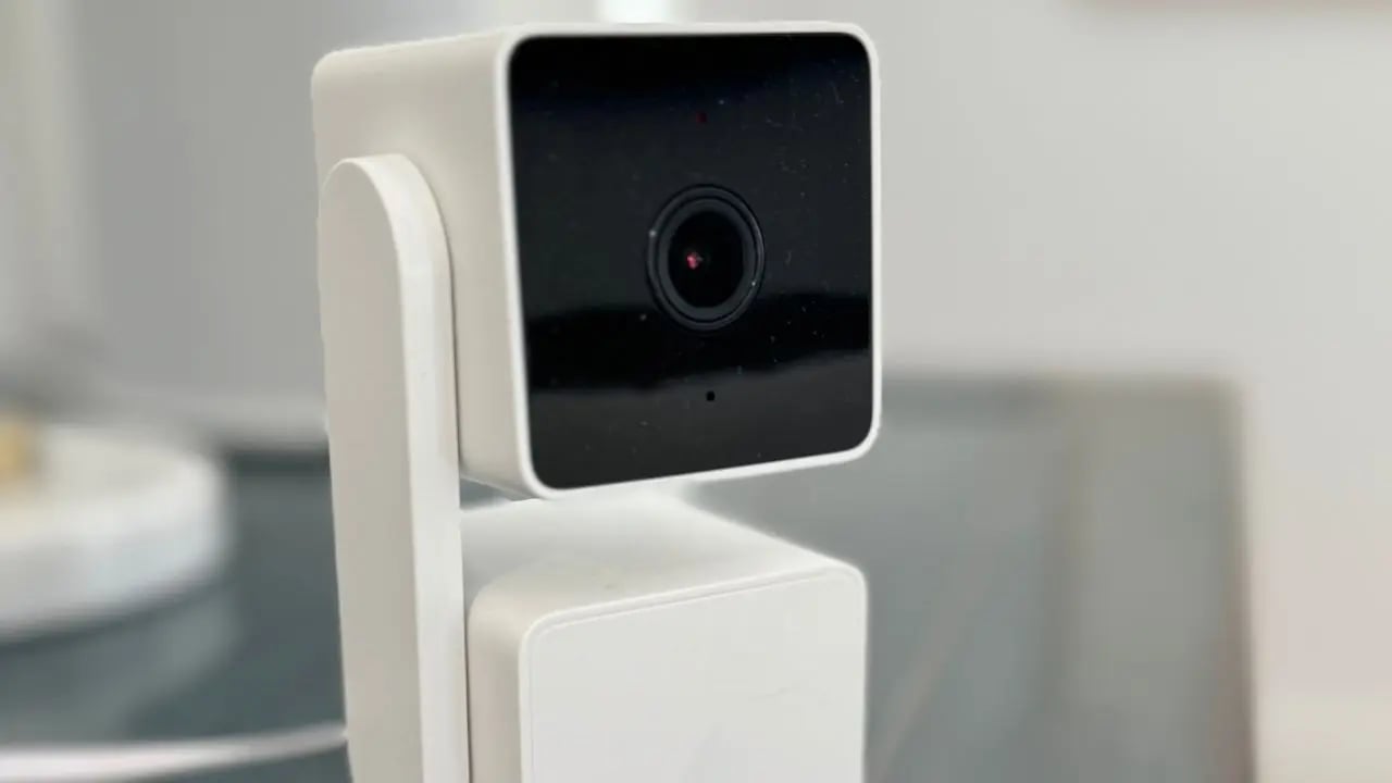 When selecting a security camera, there are 10 crucial factors to take into account.