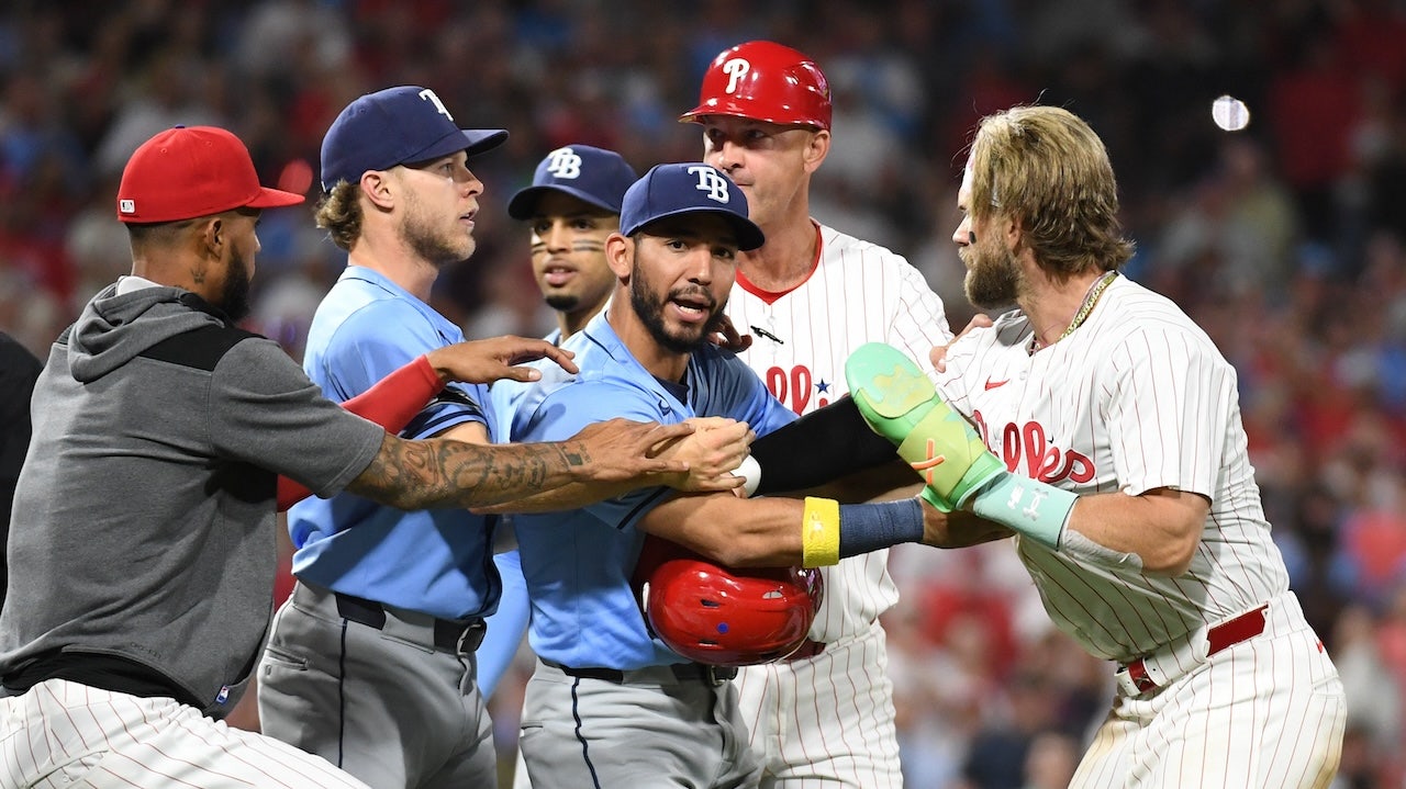 After Nick Castellanos is struck by a 96-mph sinker, the benches of the Phillies and Rays clear.