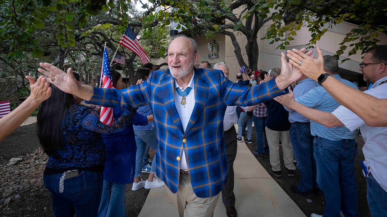 Doctors are impressed by Trump's stamina, while gratitude for veterans is expressed.