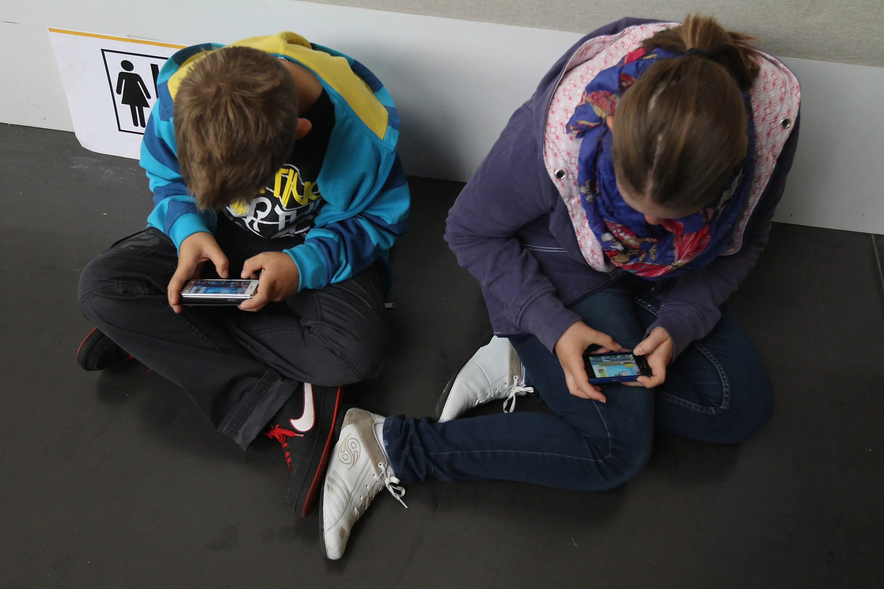 By next fall, the majority of US schools will likely be "phone-free," predicts psychologist Jonathan Haidt.