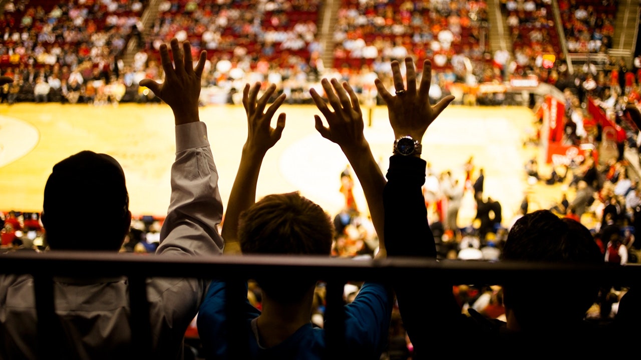 10 Basketball Fan Gear Items to Mark the Beginning of the NBA Season