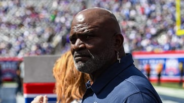 Lawrence Taylor's claim that Giants legends would have excelled against the Vikings, as revealed by Carl Banks.