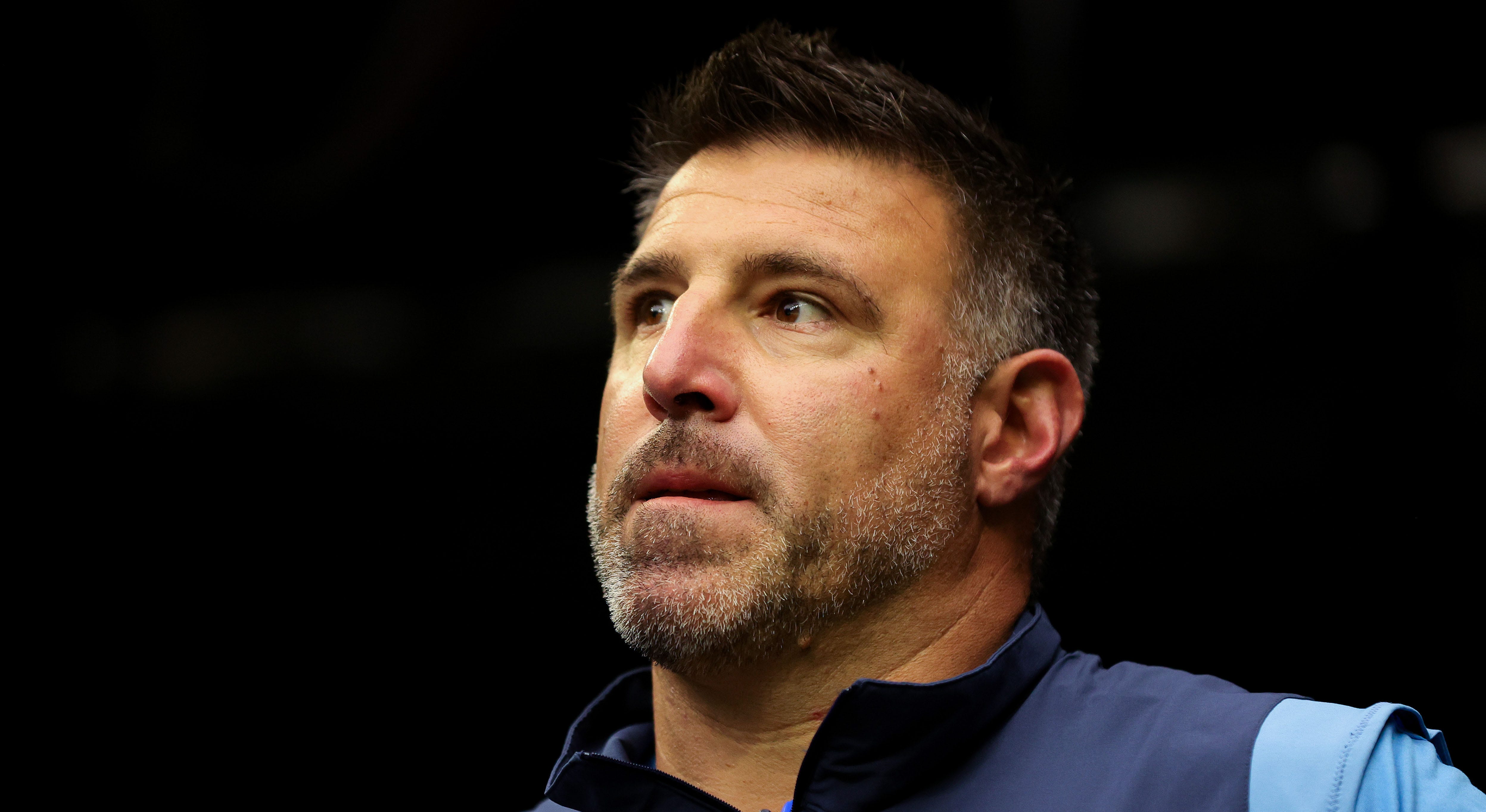 Report: Mike Vrabel in talks to become the next Patriots head coach.