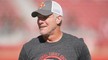 NFL legend Brett Favre shares his struggles with Parkinson's disease: "I feel like a piece of wood"