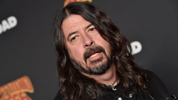 Dave Grohl refutes viral post about his love child: '100% fake'